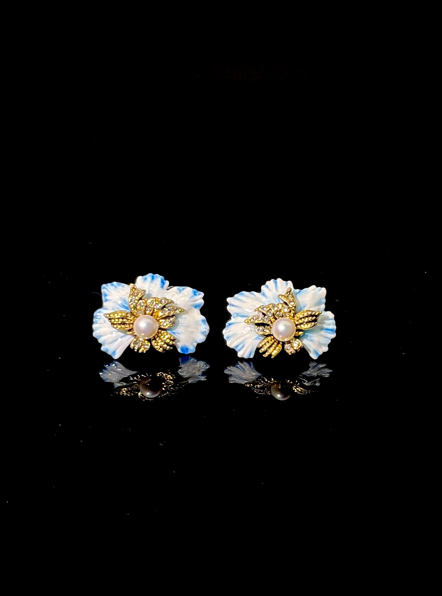 Enamel Blue & 18K Gold Earrings: Timeless Elegance