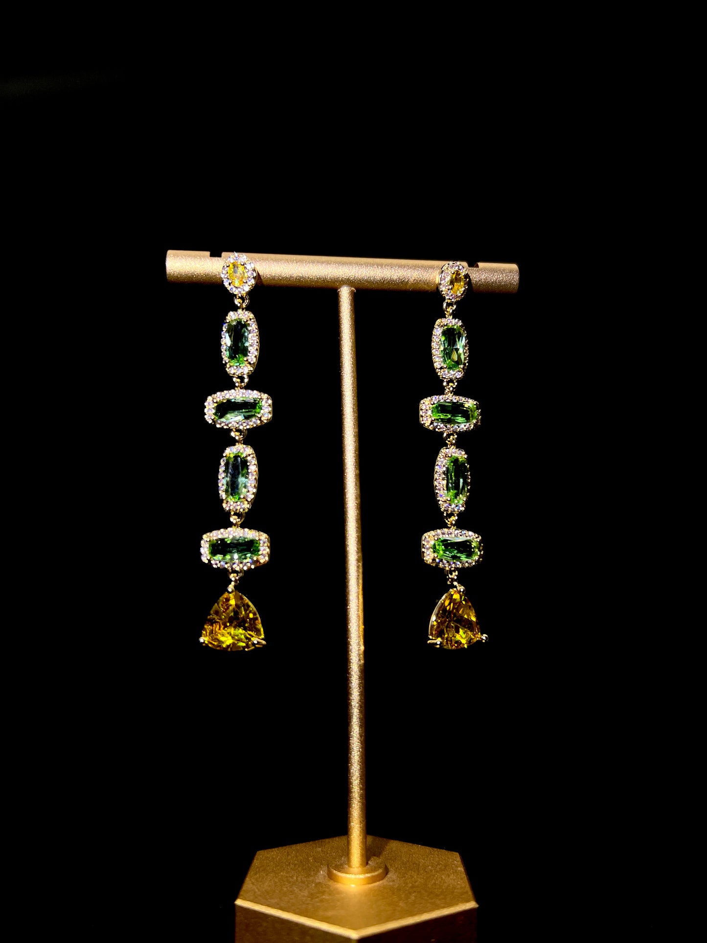 Elegant Green Zircon Earrings: Crushed Rhinestone & 18K Gold Edges