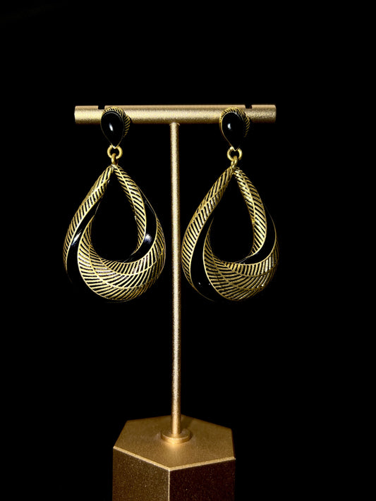 18K Gold Electroplated Oval Earrings: Luxurious Elegance