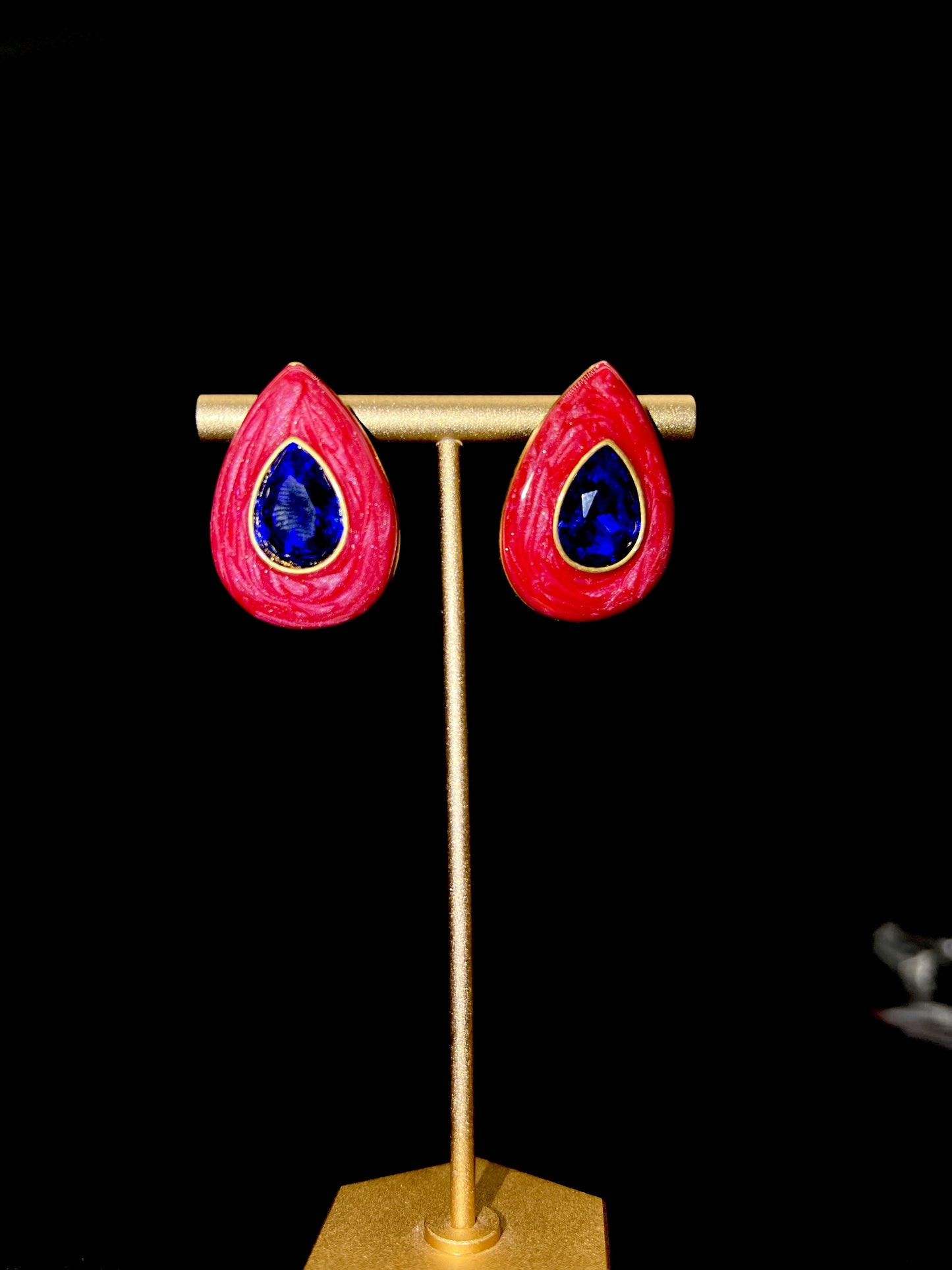 Exquisite Red Enamel & Blue Zircon Oval Earrings: Sophisticated Contrast