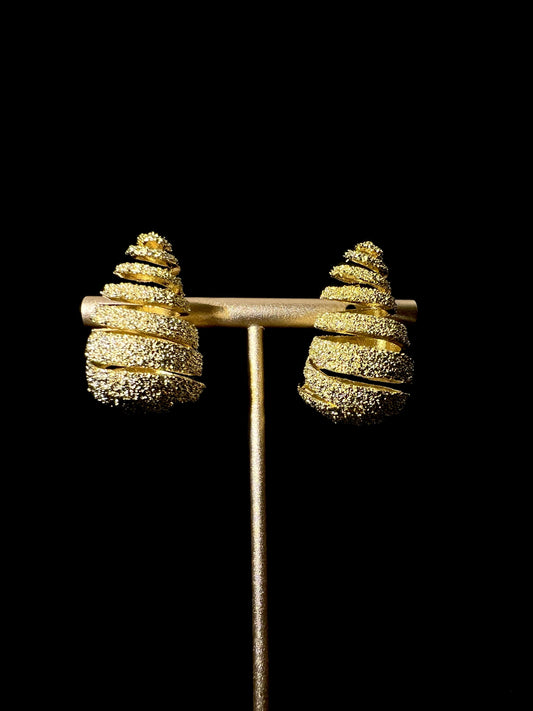 18k Gold Bread Roll Earrings: Elegant Whimsy